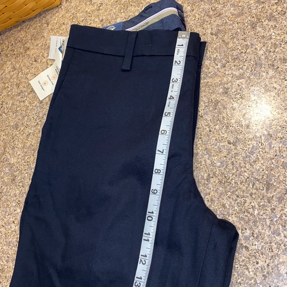 NWT Dockers Signature Khaki Navy Pants Straight Fit Comfort Waistband W32 L34 - Picture 11 of 15